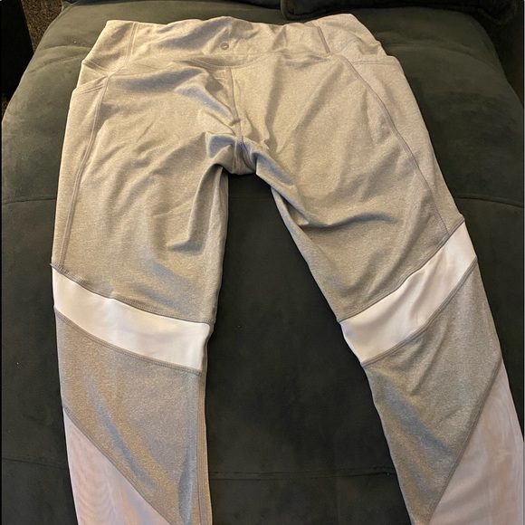 Avia Pants - Avia work out Capri